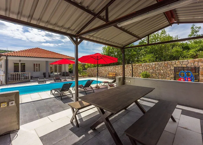 Διαμέρισμα Schoene Mit Pool Und Spielplatz Fuer Bribir (Primorje-Gorski Kotar)