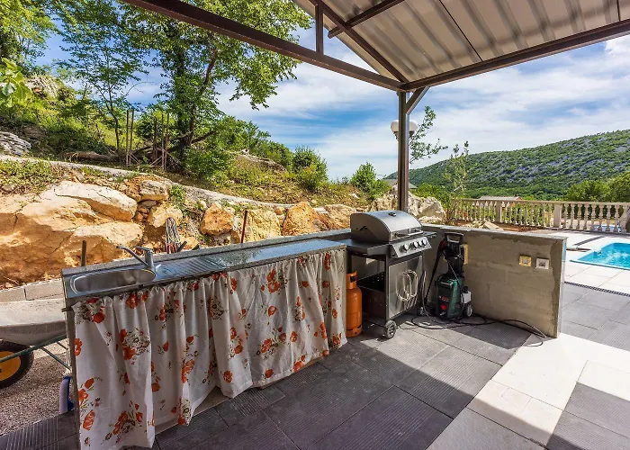 Διαμέρισμα Schoene Mit Pool Und Spielplatz Fuer Bribir (Primorje-Gorski Kotar)